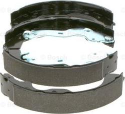 BOSCH 0 986 487 731 - Комплект тормозных колодок, барабанные parts5.com