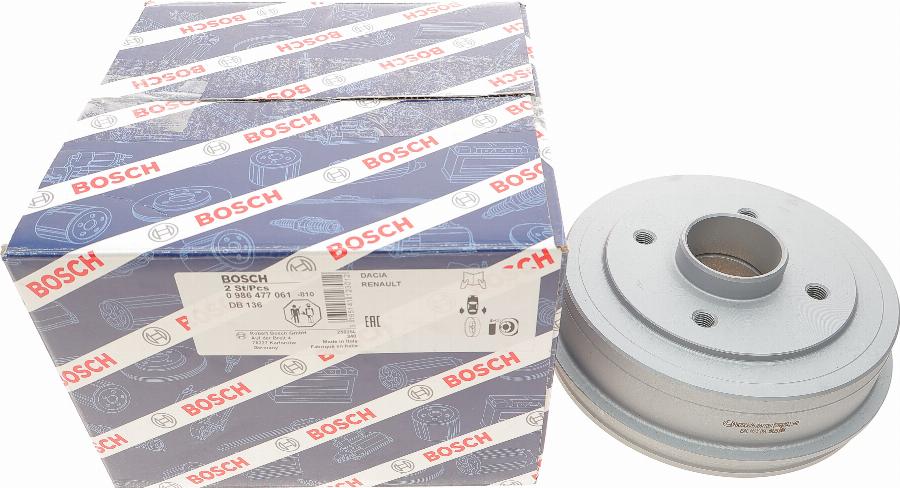 BOSCH 0 986 477 061 - Тормозной барабан parts5.com