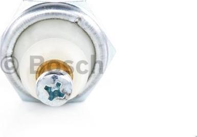 BOSCH 0 986 345 004 - Датчик, давление масла parts5.com