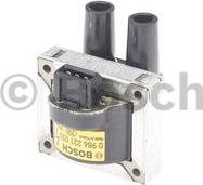 BOSCH 0 986 221 033 - Катушка зажигания parts5.com