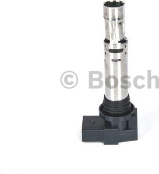 BOSCH 0 986 221 023 - Катушка зажигания parts5.com