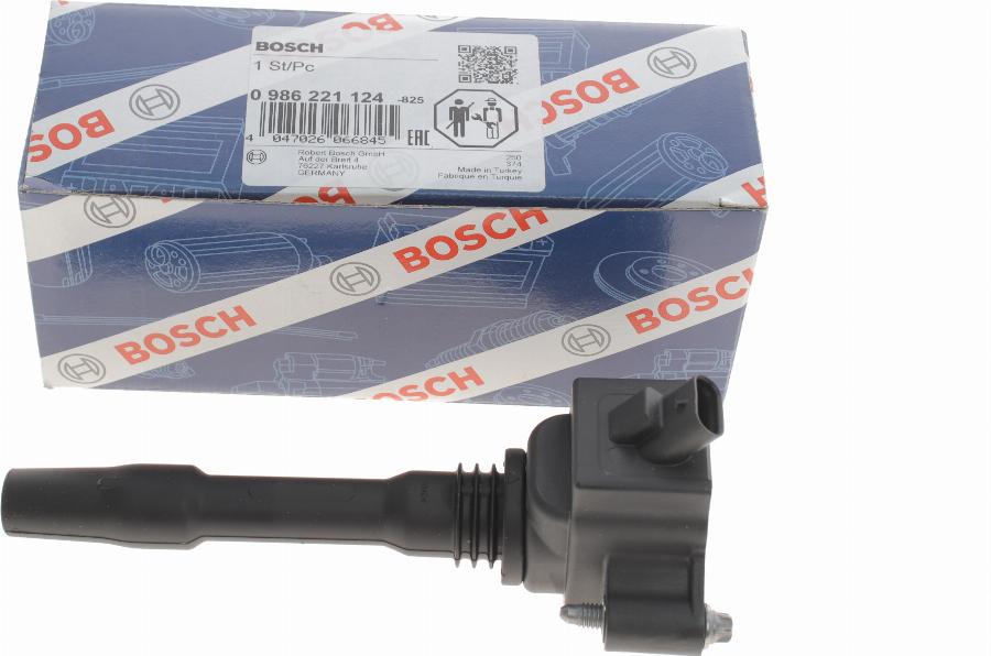 BOSCH 0 986 221 124 - Катушка зажигания parts5.com