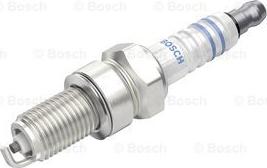 BOSCH 0 241 145 504 - Свеча зажигания parts5.com