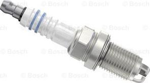 BOSCH 0 241 240 609 - Свеча зажигания parts5.com