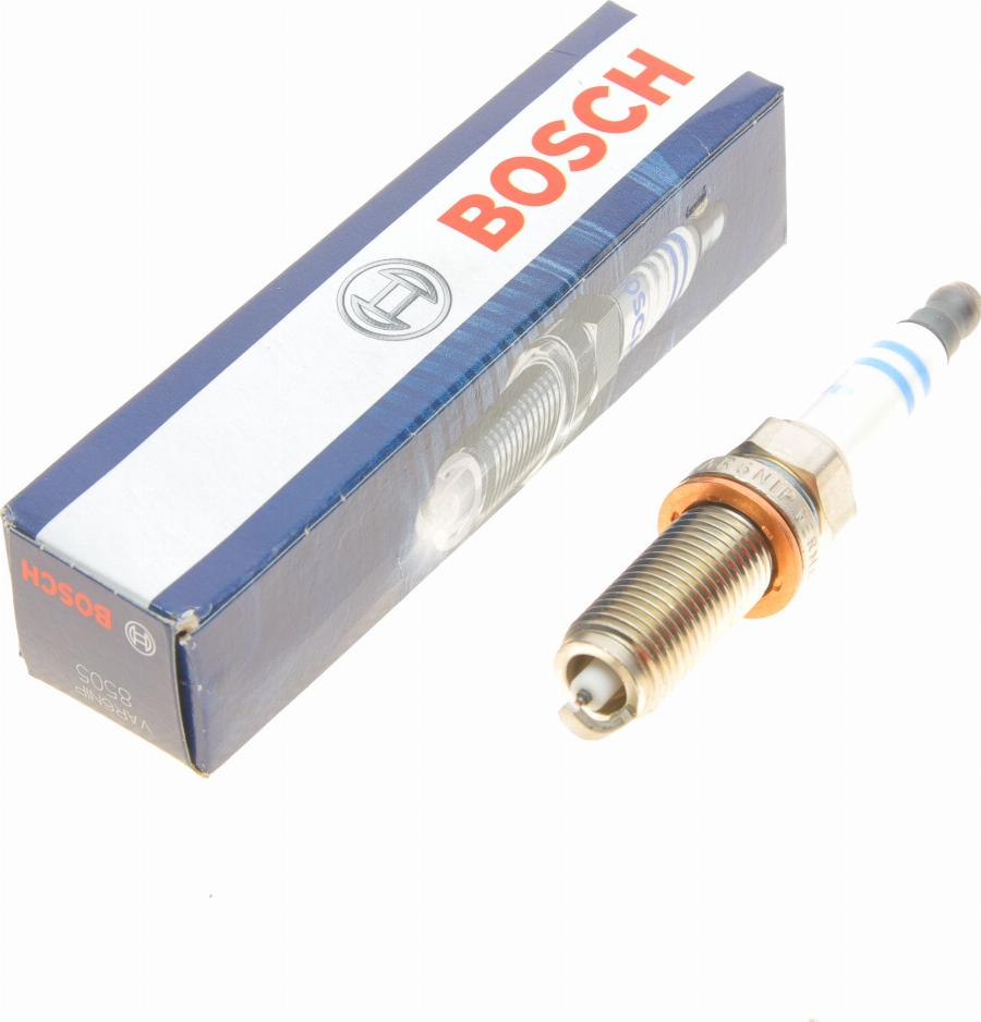 BOSCH 0 242 140 565 - Свеча зажигания parts5.com