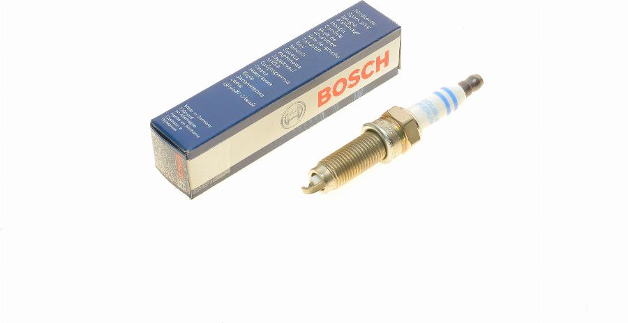 BOSCH 0 242 140 528 - Свеча зажигания parts5.com