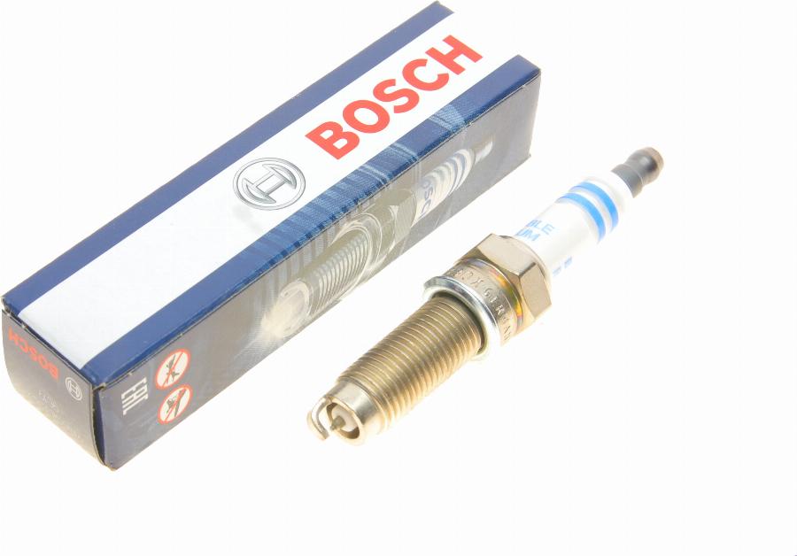 BOSCH 0 242 140 523 - Свеча зажигания parts5.com