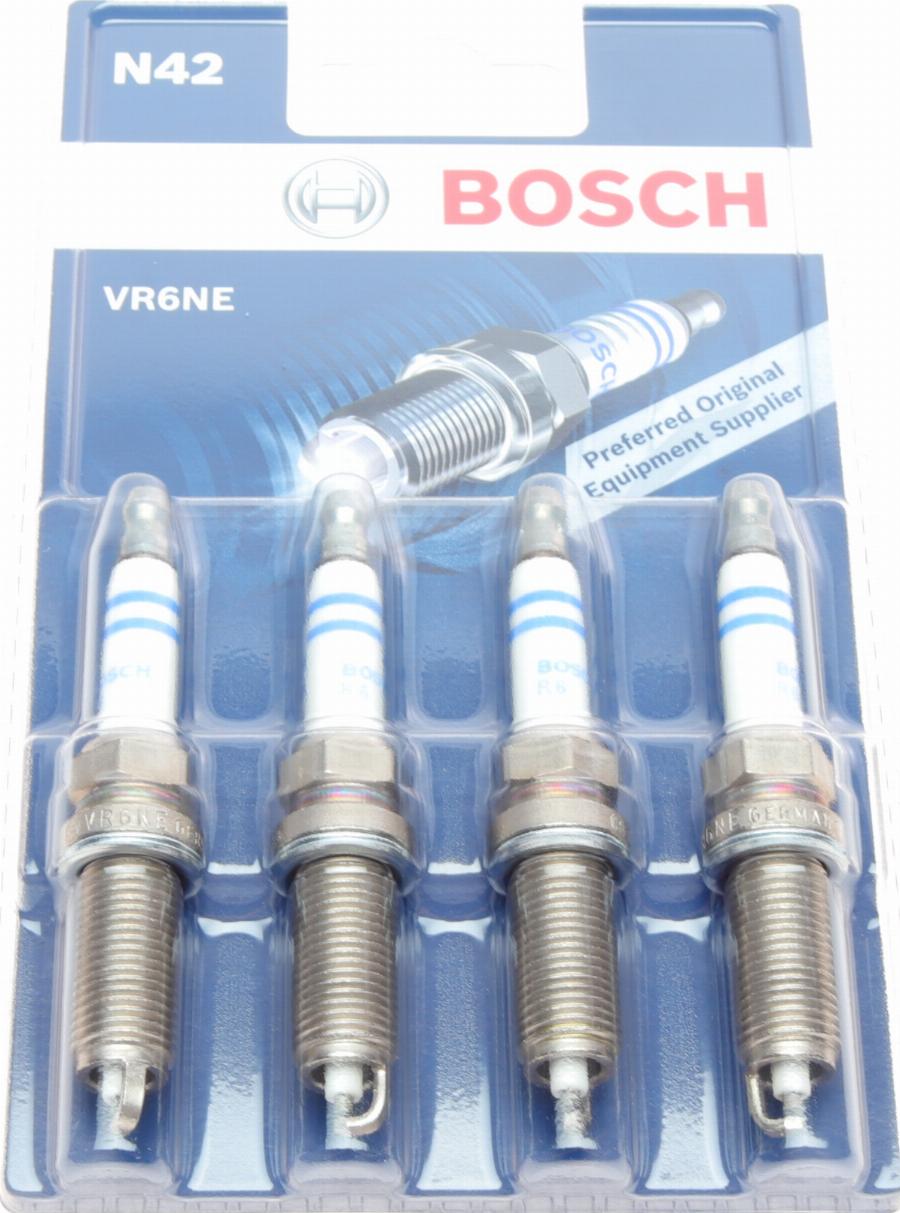 BOSCH 0 242 140 802 - Свеча зажигания parts5.com