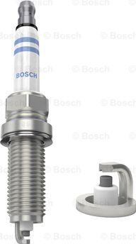 BOSCH 0 242 140 802 - Свеча зажигания parts5.com