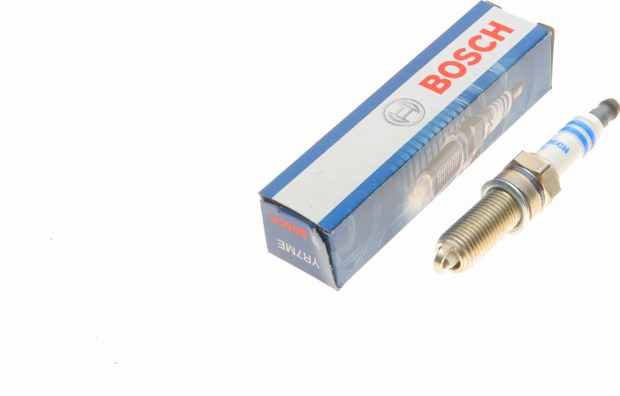 BOSCH 0 242 135 545 - Свеча зажигания parts5.com