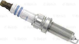 BOSCH 0 242 135 518 - Свеча зажигания parts5.com