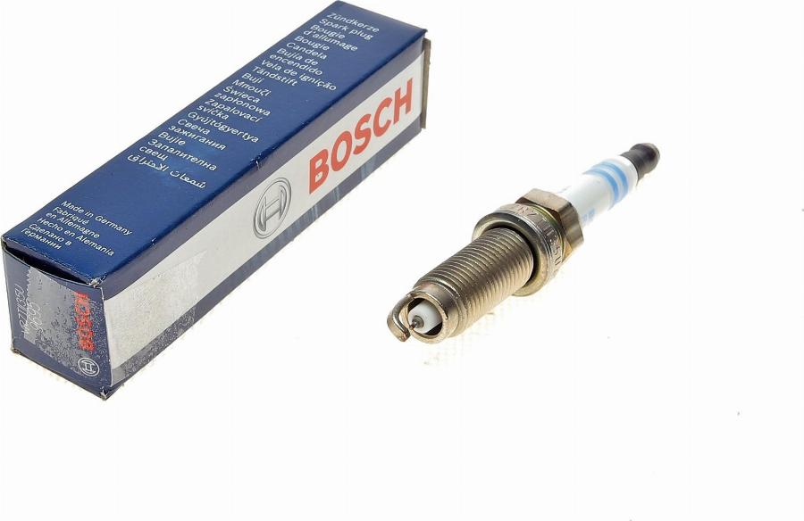 BOSCH 0 242 135 531 - Свеча зажигания parts5.com