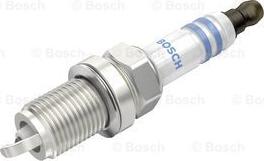 BOSCH 0 242 236 592 - Свеча зажигания parts5.com