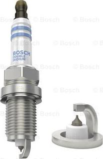 BOSCH 0 242 236 592 - Свеча зажигания parts5.com