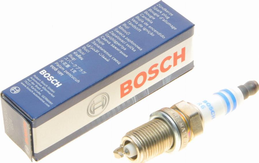 BOSCH 0 242 236 616 - Свеча зажигания parts5.com