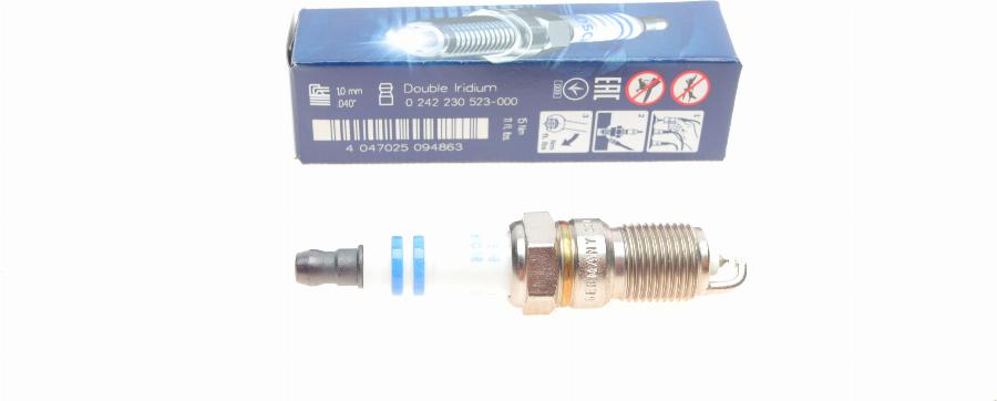 BOSCH 0 242 230 523 - Свеча зажигания parts5.com