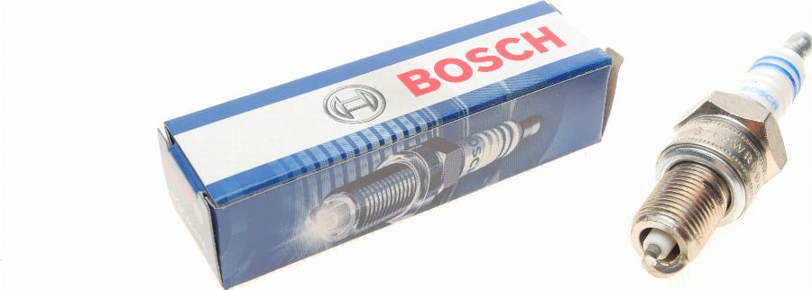 BOSCH 0 242 229 656 - Spark Plug parts5.com