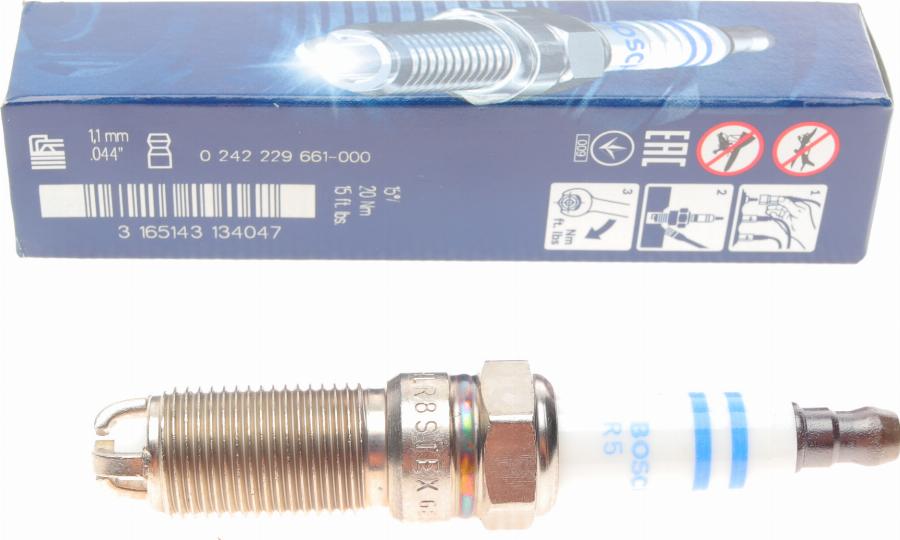 BOSCH 0 242 229 661 - Свеча зажигания parts5.com