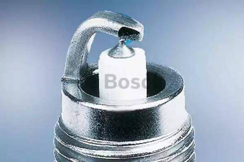 BOSCH 0 242 229 680 - Свеча зажигания parts5.com