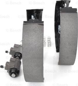 BOSCH 0 204 114 537 - Комплект тормозных колодок, барабанные parts5.com