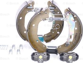 BOSCH 0 204 114 646 - Комплект тормозных колодок, барабанные parts5.com