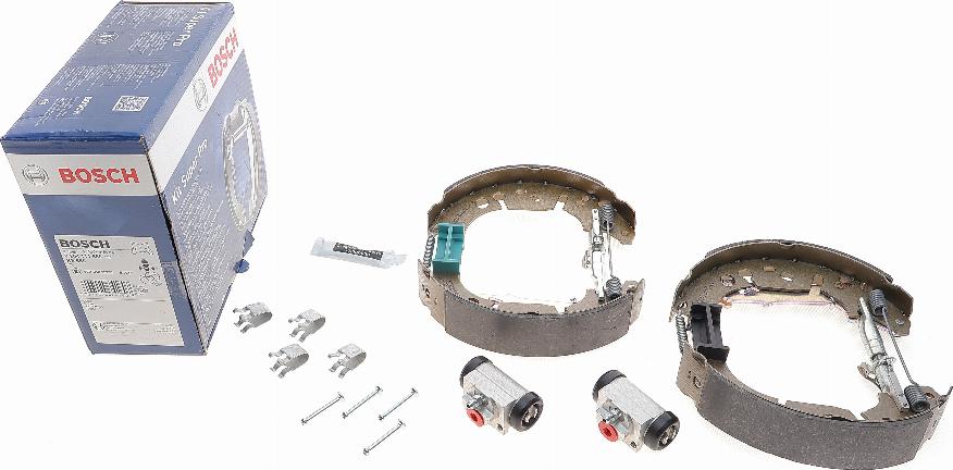 BOSCH 0 204 114 669 - Комплект тормозных колодок, барабанные parts5.com