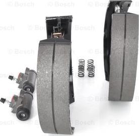 BOSCH 0 204 114 609 - Комплект тормозных колодок, барабанные parts5.com