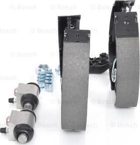 BOSCH 0 204 114 613 - Комплект тормозных колодок, барабанные parts5.com