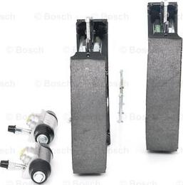 BOSCH 0 204 114 682 - Комплект тормозных колодок, барабанные parts5.com