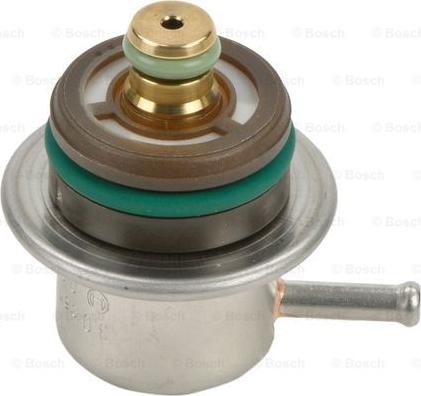 BOSCH 0 280 160 557 - Регулятор давления подачи топлива parts5.com