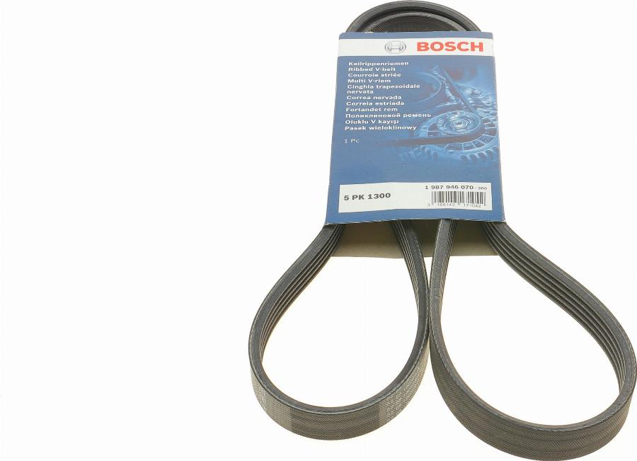 BOSCH 1 987 946 070 - Поликлиновой ремень parts5.com