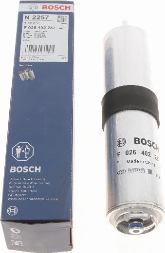 BOSCH F 026 402 257 - Топливный фильтр parts5.com