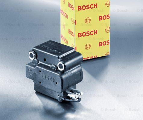 BOSCH F 026 T03 007 - Регулятор давления подачи топлива parts5.com