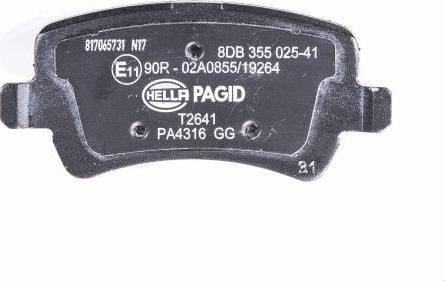 HELLA PAGID 8DB 355 025-411 - Тормозные колодки, дисковые, комплект parts5.com