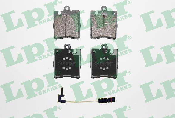 LPR 05P957A - Тормозные колодки, дисковые, комплект parts5.com