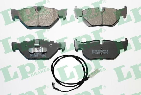 LPR 05P1876A - Тормозные колодки, дисковые, комплект parts5.com