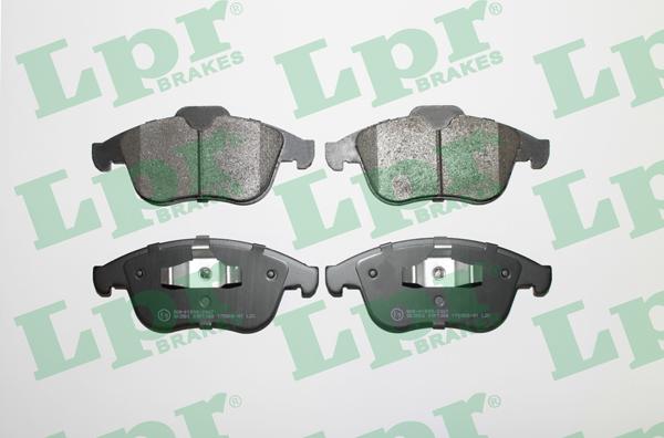 LPR 05P1388 - Тормозные колодки, дисковые, комплект parts5.com