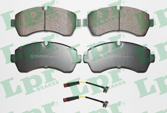 LPR 05P1295A - Тормозные колодки, дисковые, комплект parts5.com