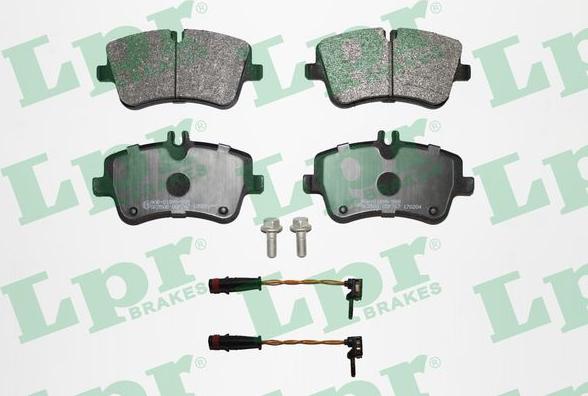 LPR 05P767A - Тормозные колодки, дисковые, комплект parts5.com