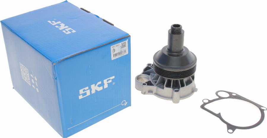 SKF VKPC 88637 - Водяной насос parts5.com