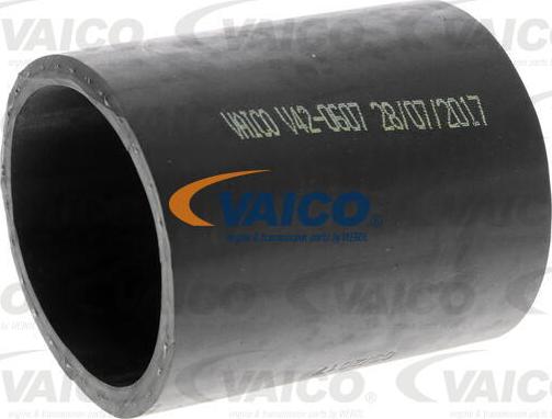 VAICO V42-0607 - Трубка, нагнетание воздуха parts5.com