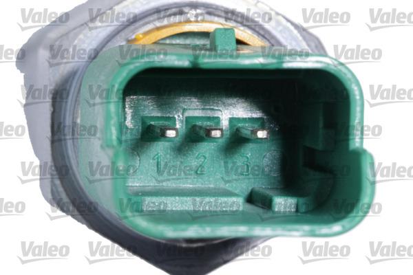 Valeo 366225 - Датчик, уровень моторного масла parts5.com